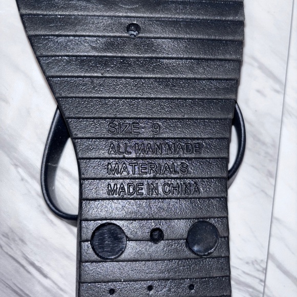 NWT Women's Black Ashley Blue Sandals with Embellished Detail Size: 9 - Picture 4 of 4